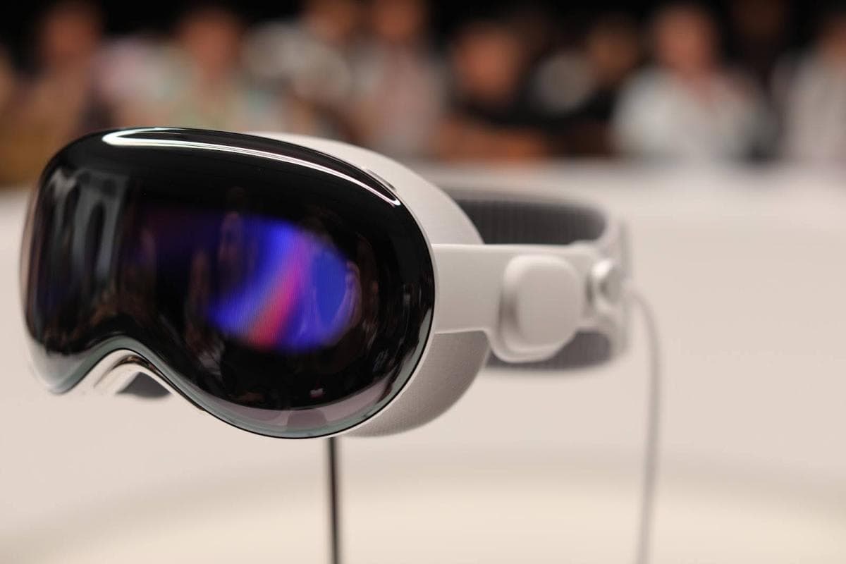 Apple Vision Pro Executive Joins OpenAI: AI Hardware Shift Explained